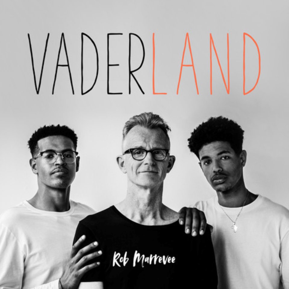 Omslagfoto van Vaderland: Het eerlijke verhaal van een adoptievader